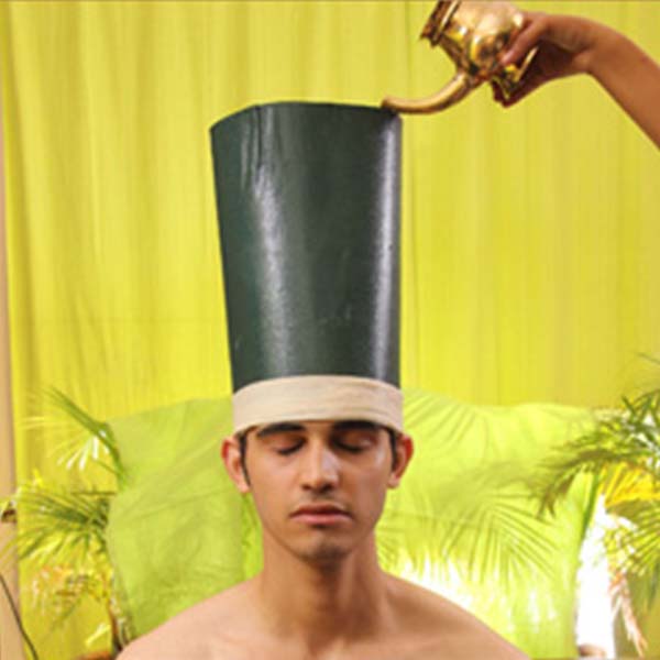 Sirobasti Therapy